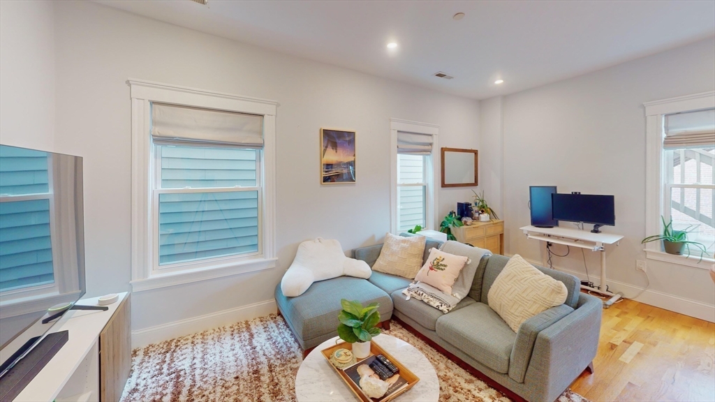 3 bed, 2 bath apartment for rent at 61 Havre St Unit 2, East Boston — photo 5 of 20