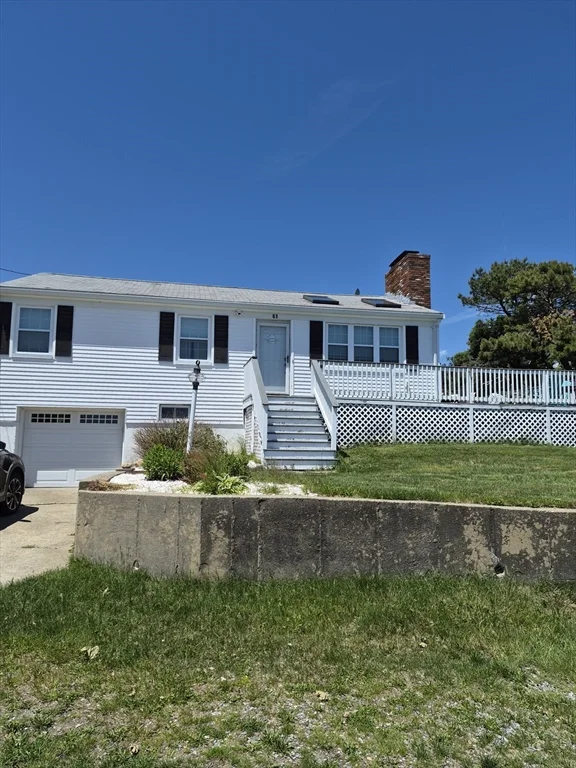 4 bed, 2 bath apartment for rent at 61 Hilltop Ave Unit 61, Plymouth — photo 2 of 13