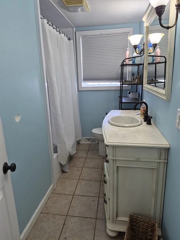 4 bed, 2 bath apartment for rent at 61 Hilltop Ave Unit 61, Plymouth — photo 10 of 13