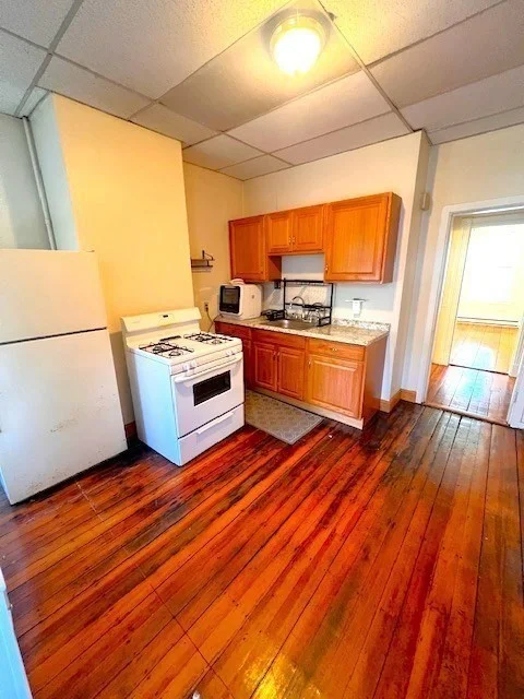 1 bed, 1 bath apartment for rent at 61 I Unit 1, South Boston — photo 3 of 6