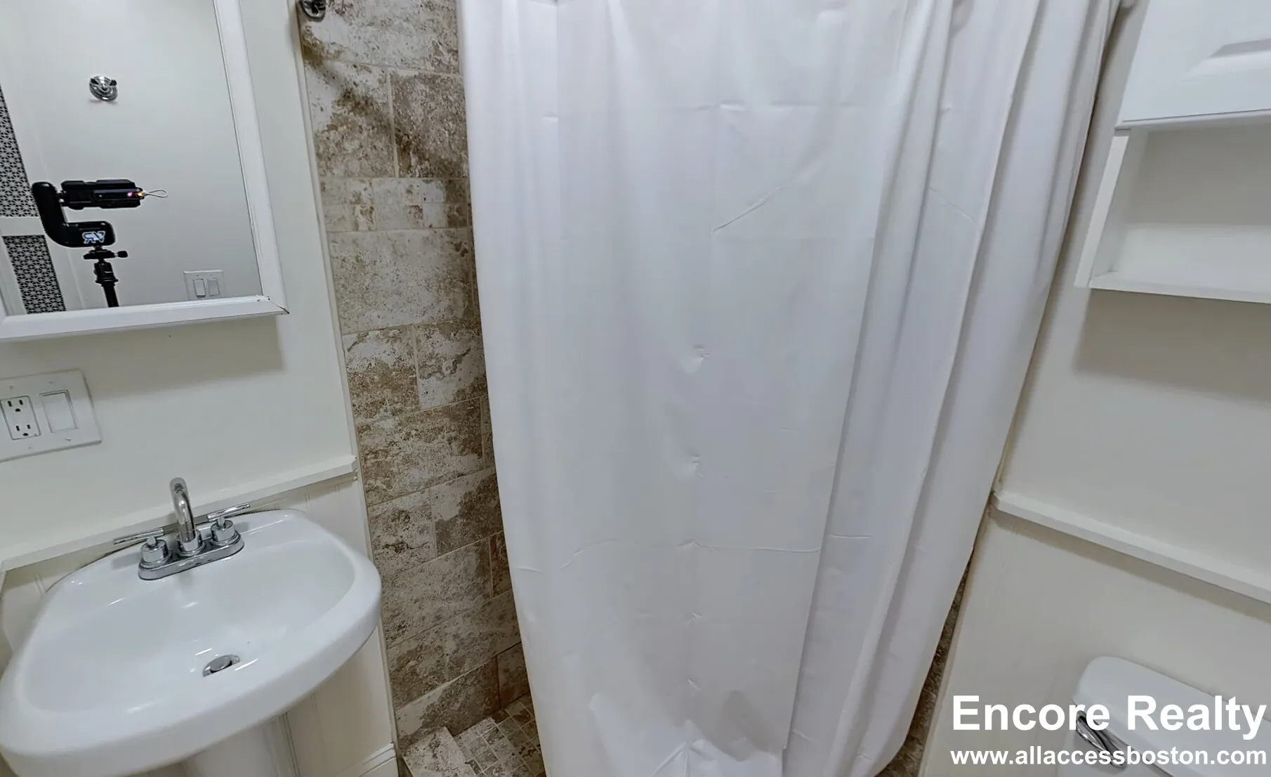1 bed, 1 bath apartment for rent at 61 Joy St Unit 1, Beacon Hill — photo 8 of 9