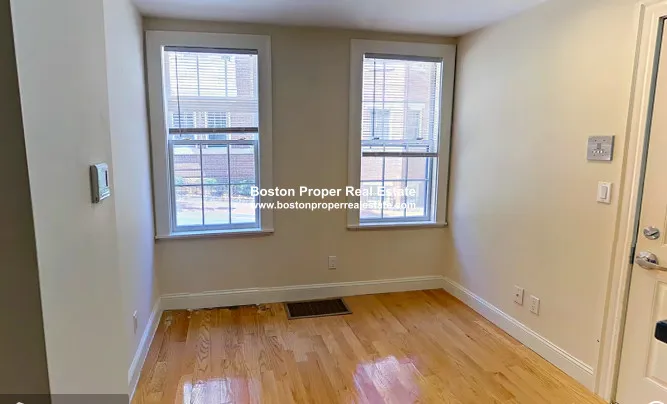 1 bed, 1 bath apartment for rent at 61 Joy St Unit 1, Beacon Hill — photo 3 of 7