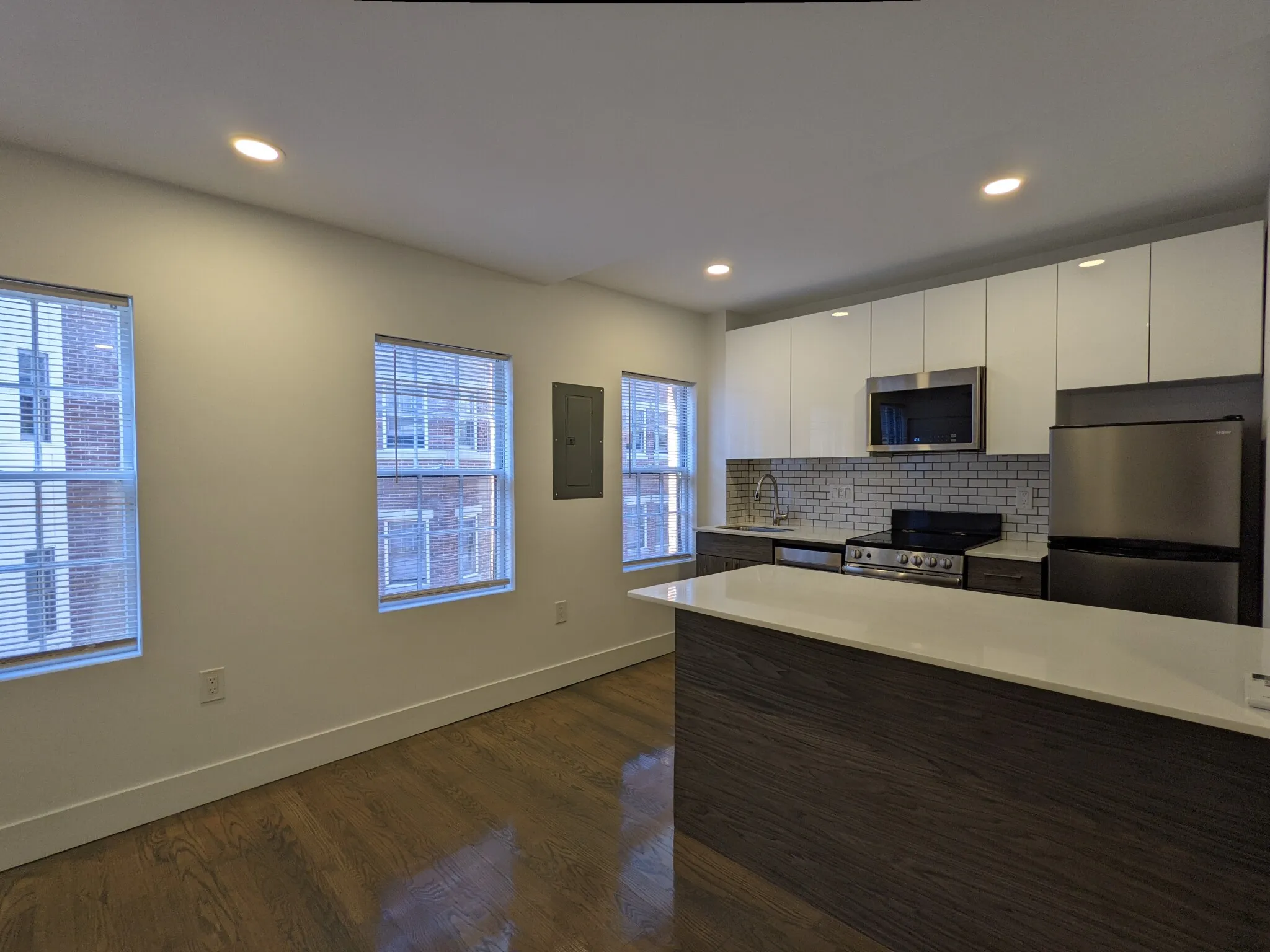Studio bed, 1 bath apartment for rent at 61 Joy St Unit 61-3, Beacon Hill — photo 8 of 12