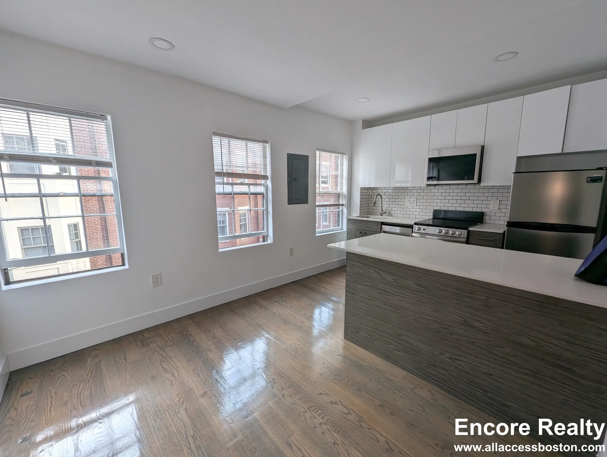 Studio bed, 1 bath apartment for rent at 61 Joy St Unit 61-3, Beacon Hill — photo 5 of 12