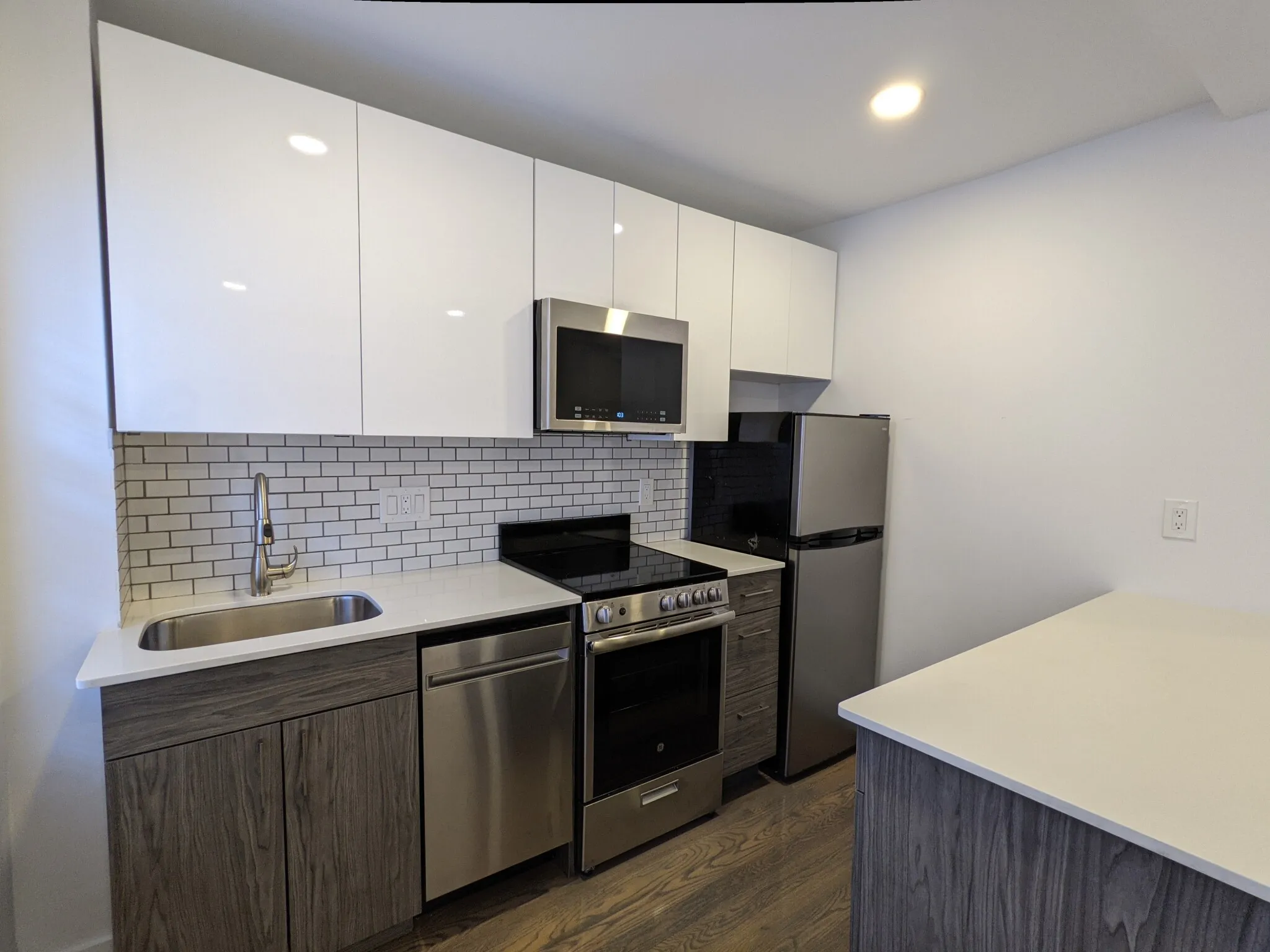 Studio bed, 1 bath apartment for rent at 61 Joy St Unit 61-3, Beacon Hill — photo 7 of 12