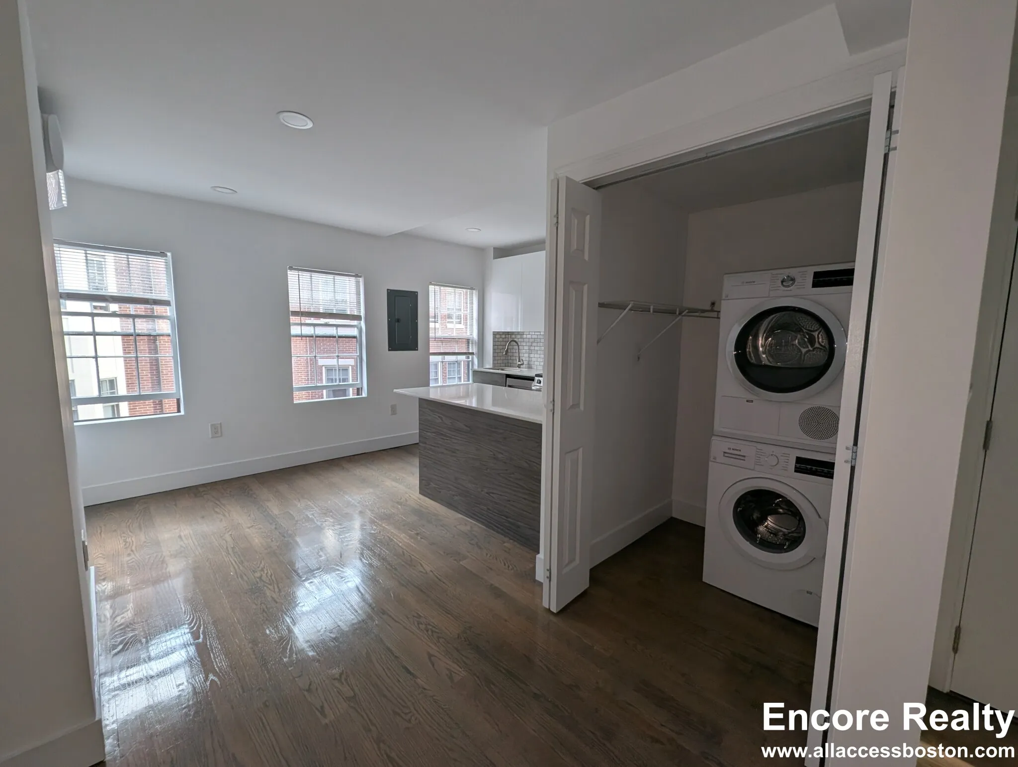 Studio bed, 1 bath apartment for rent at 61 Joy St Unit 61-3, Beacon Hill — photo 4 of 12