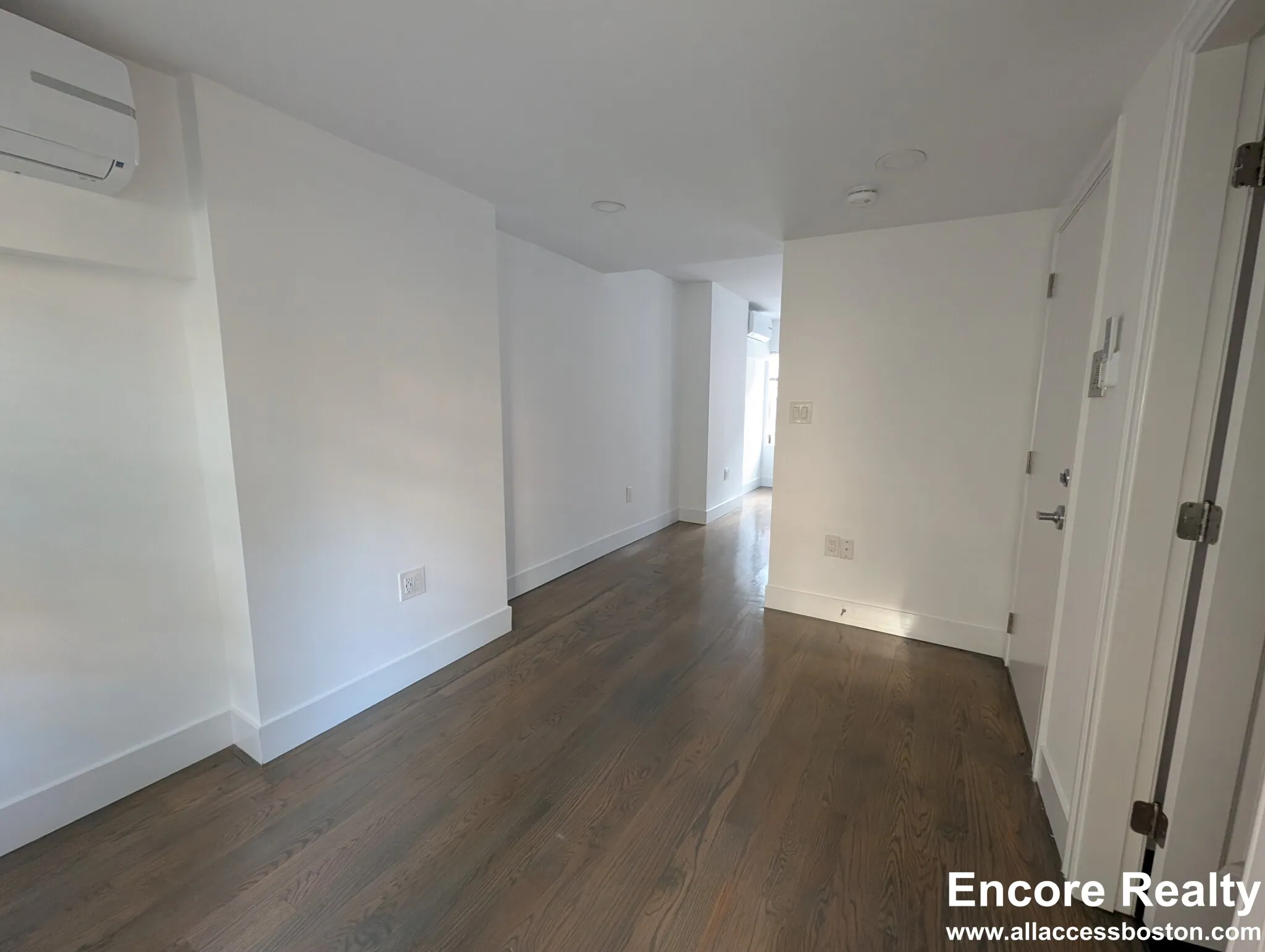 Studio bed, 1 bath apartment for rent at 61 Joy St Unit 61-3, Beacon Hill — photo 2 of 12