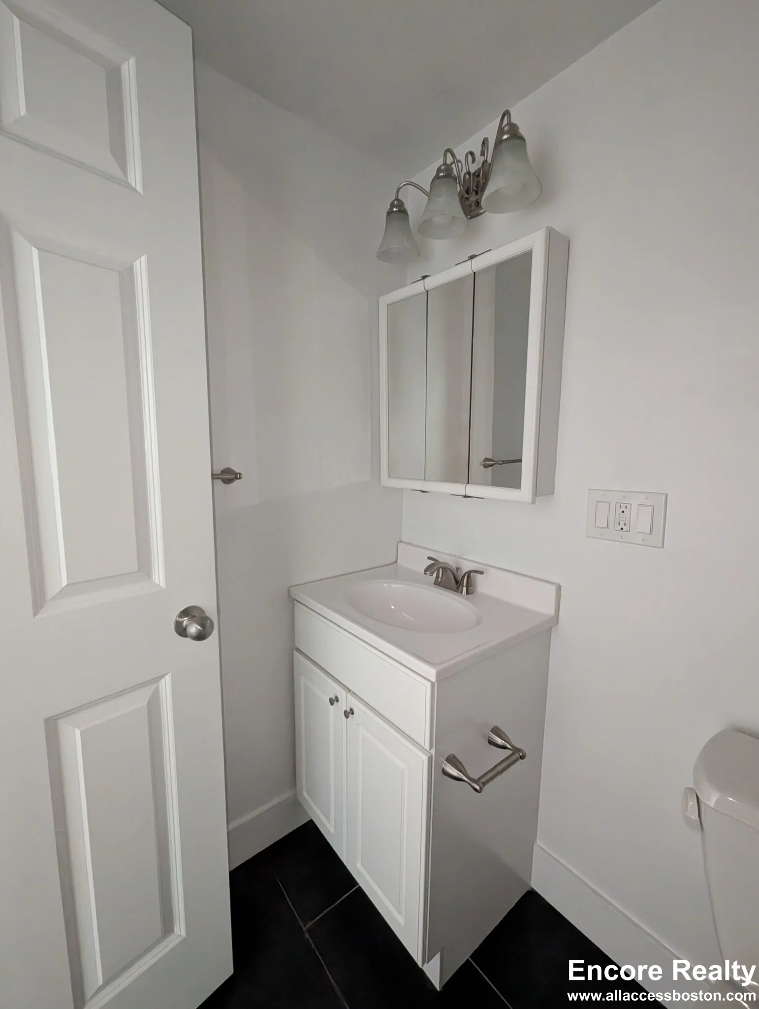 Studio bed, 1 bath apartment for rent at 61 Joy St Unit 61-3, Beacon Hill — photo 10 of 12