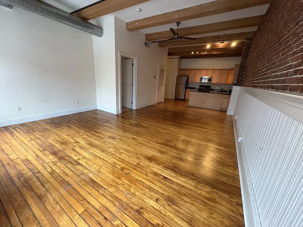 1 bed, 1 bath apartment for rent at 61 Market St Unit 3C, Lowell — photo 11 of 16