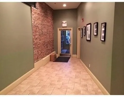 1 bed, 1 bath apartment for rent at 61 Market St Unit 3C, Lowell — photo 3 of 16