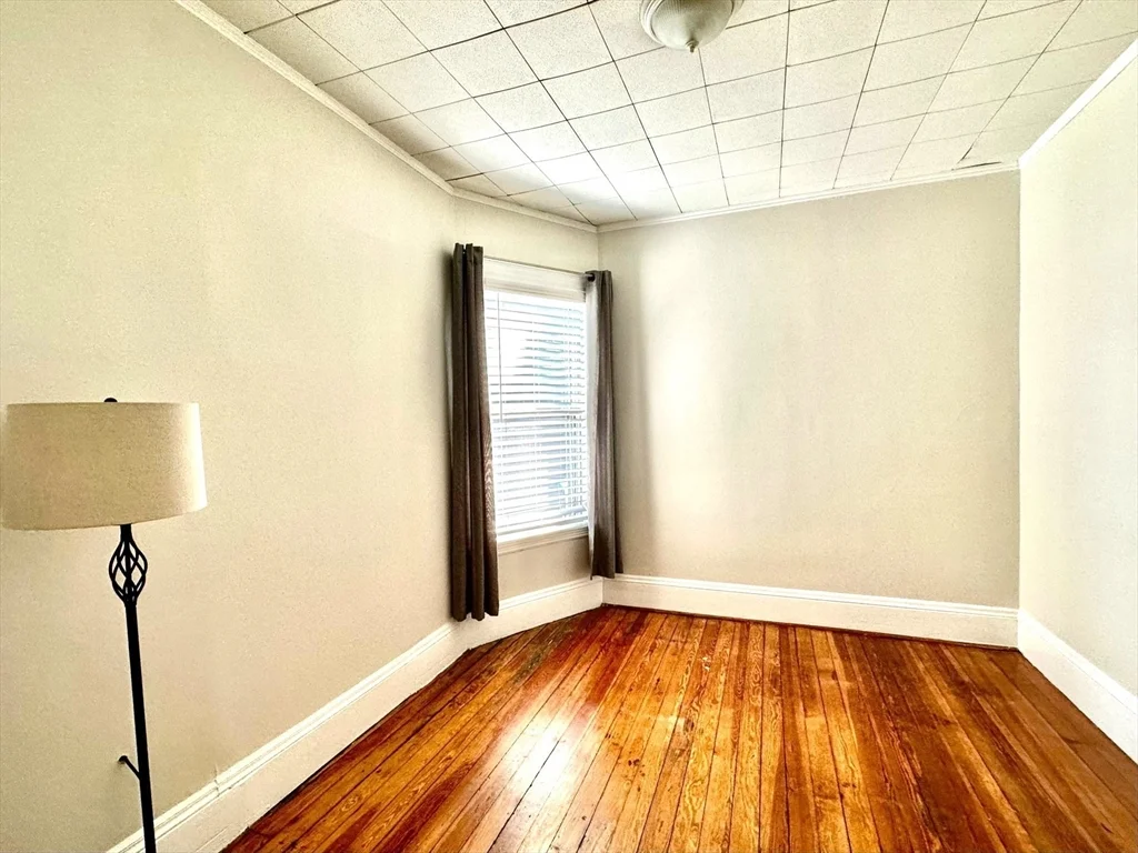 3 bed, 1 bath apartment for rent at 61 Monument Ave Unit 1, Charlestown — photo 14 of 20