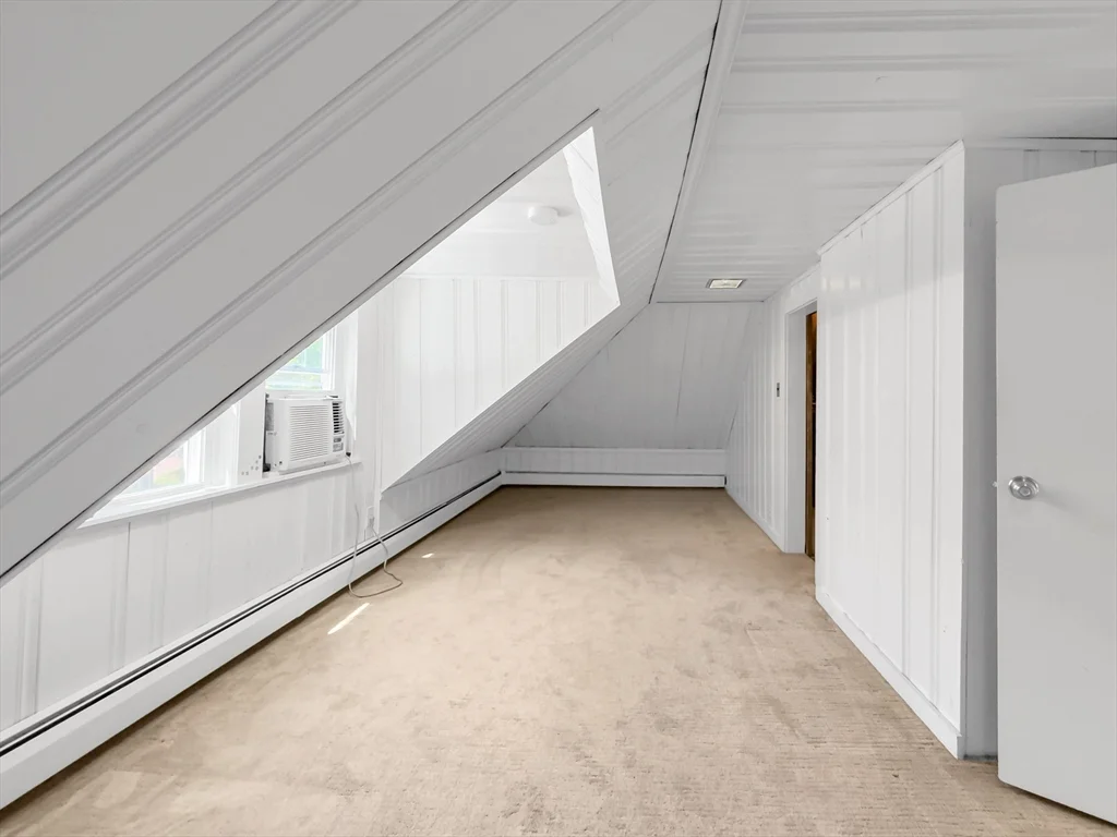 3 bed, 1 bath apartment for rent at 61 Moraine St Unit 61, Jamaica Plain — photo 15 of 27