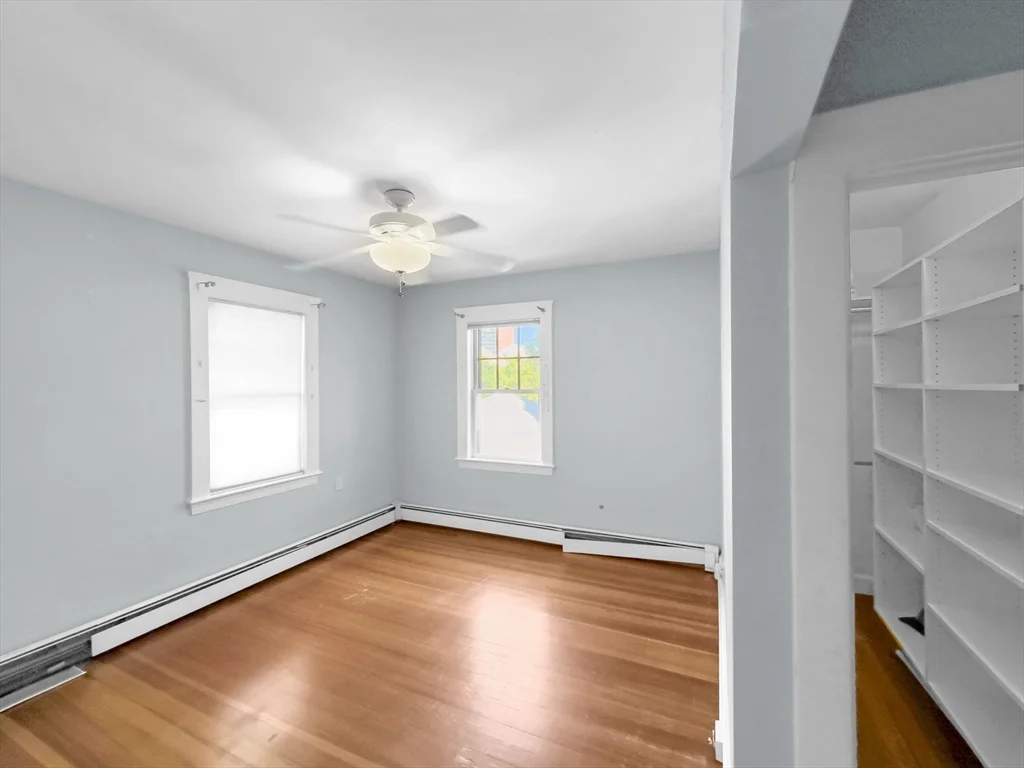3 bed, 1 bath apartment for rent at 61 Moraine St Unit 61, Jamaica Plain — photo 10 of 27