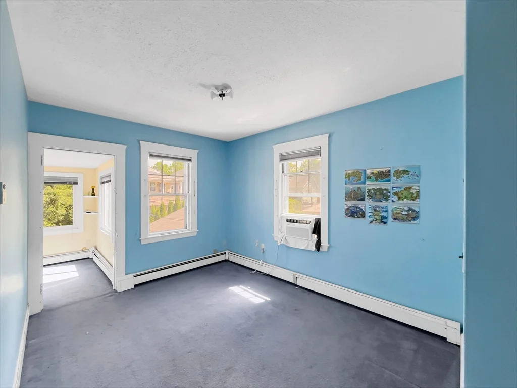 3 bed, 1 bath apartment for rent at 61 Moraine St Unit 61, Jamaica Plain — photo 11 of 27