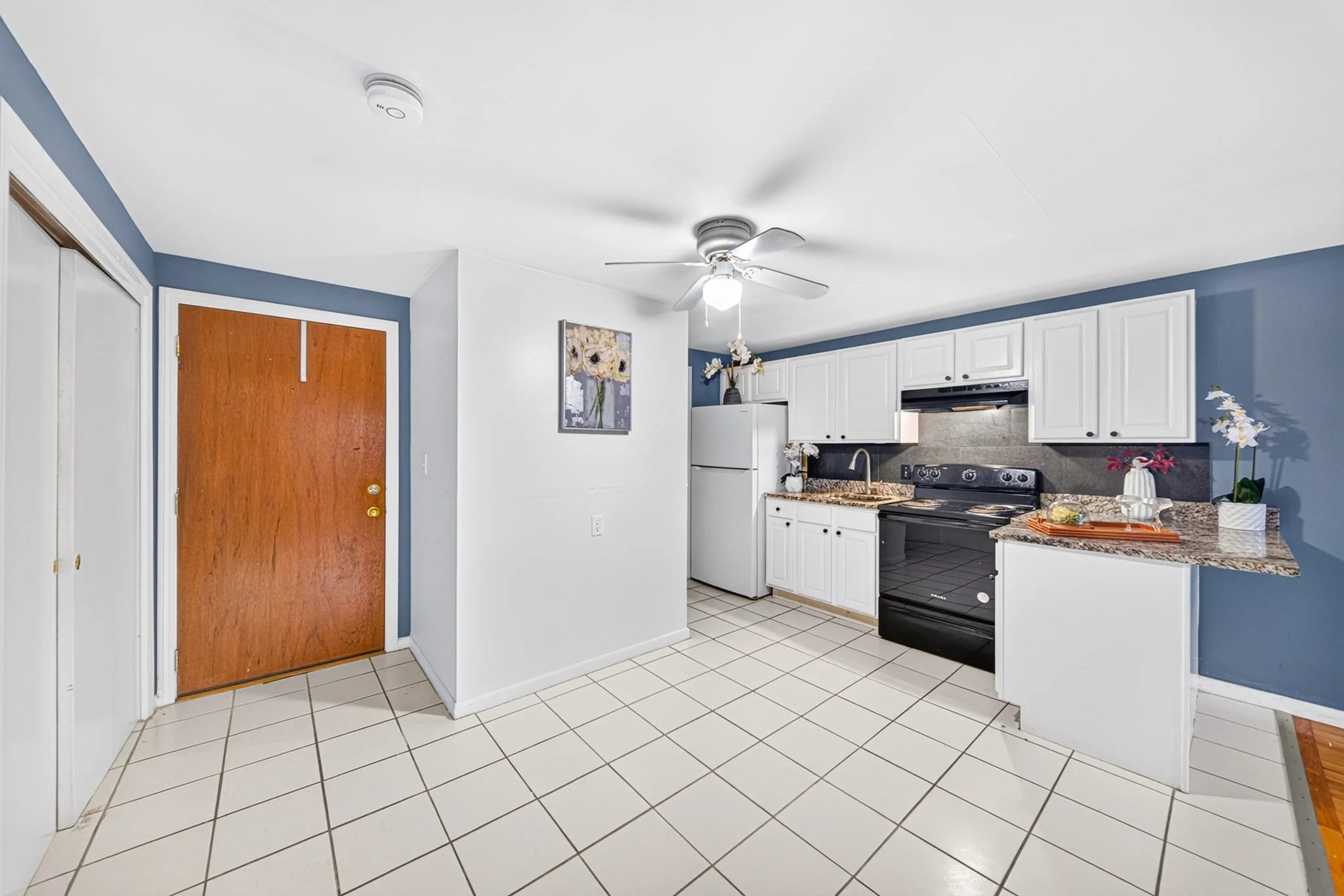 1 bed, 1 bath apartment for rent at 61 Mystic Unit 19, Methuen — photo 6 of 39