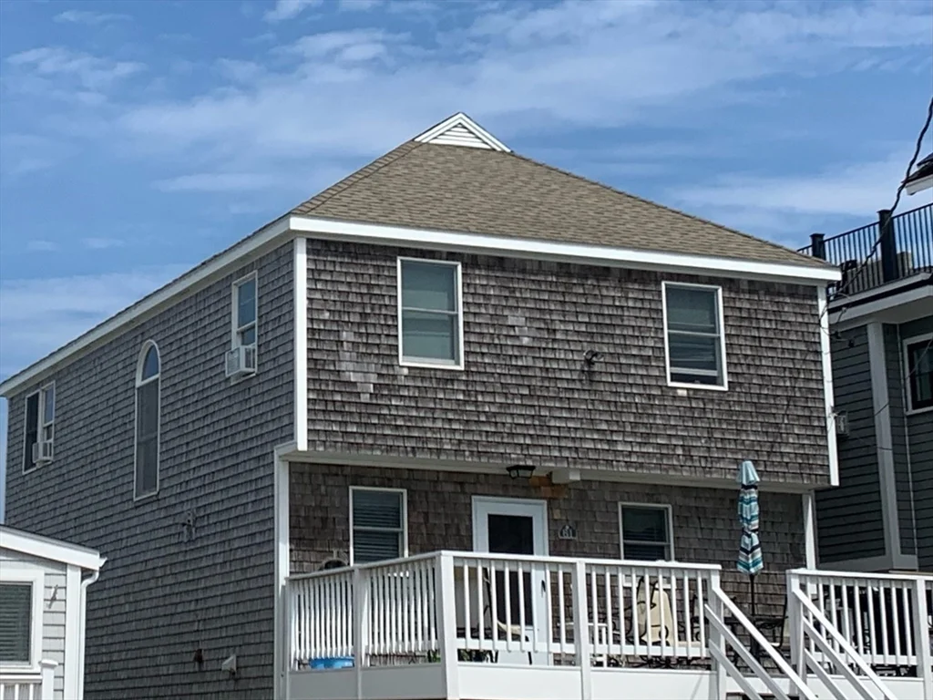 3 bed, 2 bath apartment for rent at 61 Ocean Road North, Duxbury — photo 2 of 31