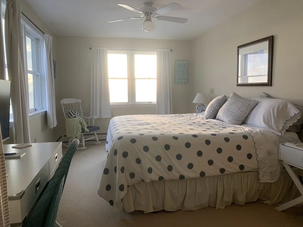 3 bed, 2 bath apartment for rent at 61 Ocean Road North, Duxbury — photo 9 of 31