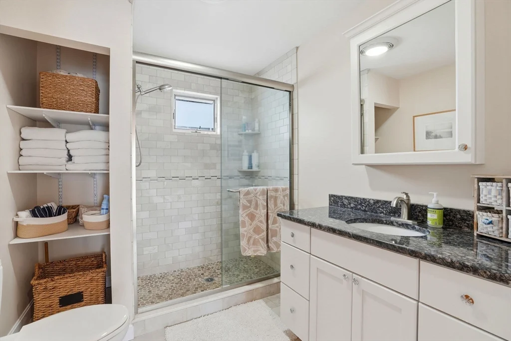 3 bed, 2 bath apartment for rent at 61 Ocean Road North, Duxbury — photo 26 of 31