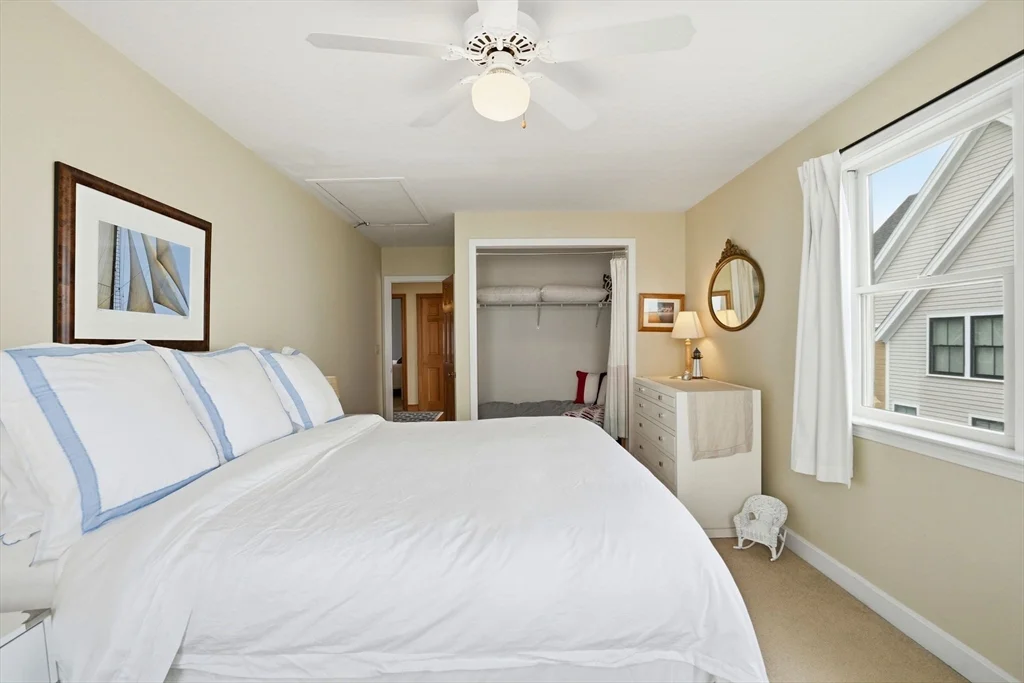 3 bed, 2 bath apartment for rent at 61 Ocean Road North, Duxbury — photo 22 of 31