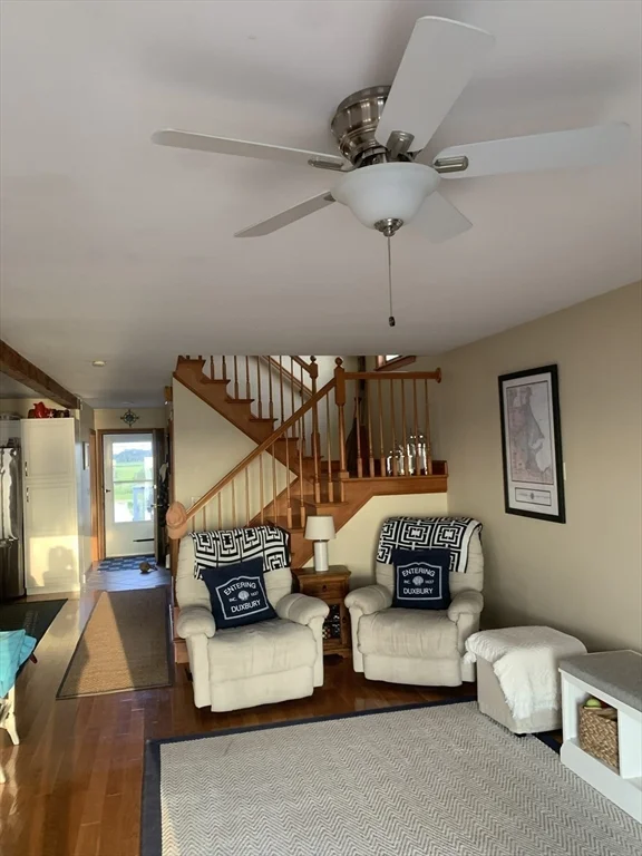 3 bed, 2 bath apartment for rent at 61 Ocean Road North, Duxbury — photo 7 of 31