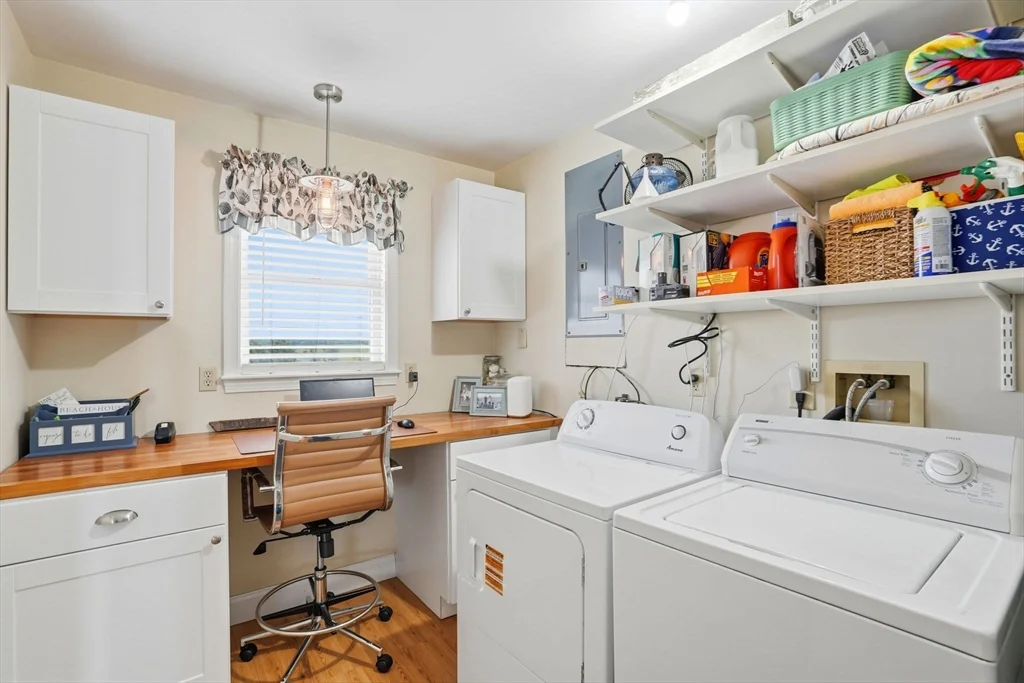 3 bed, 2 bath apartment for rent at 61 Ocean Road North, Duxbury — photo 16 of 31