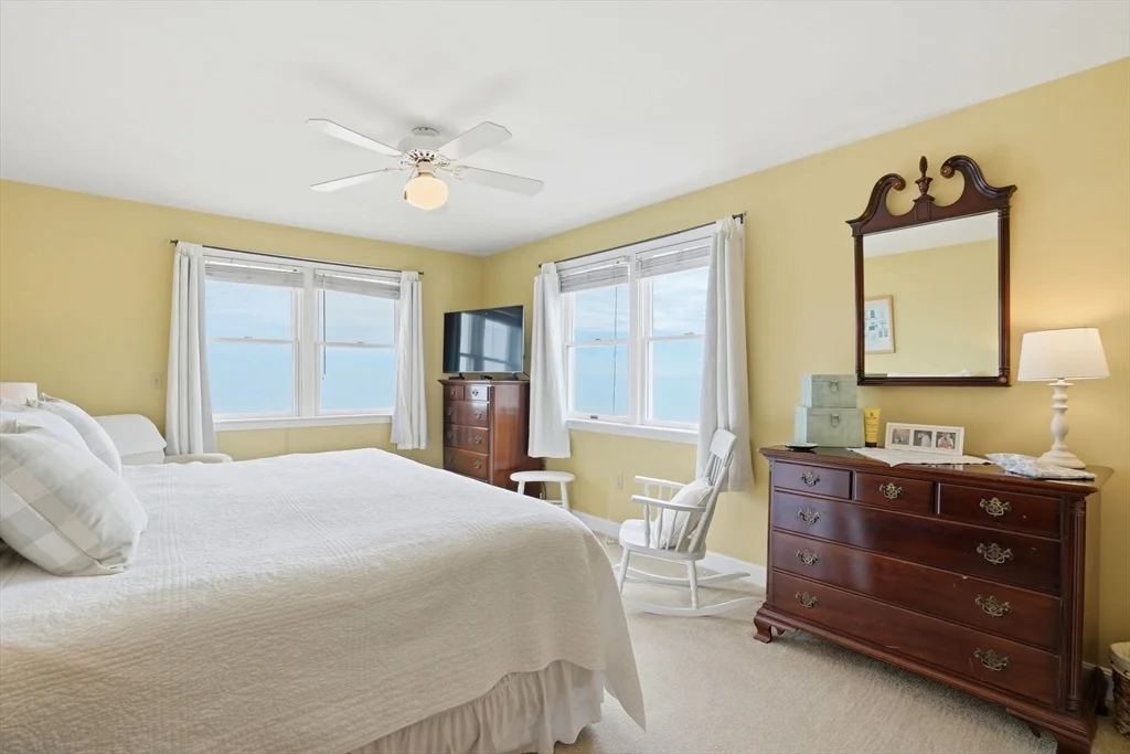 3 bed, 2 bath apartment for rent at 61 Ocean Road North, Duxbury — photo 20 of 31