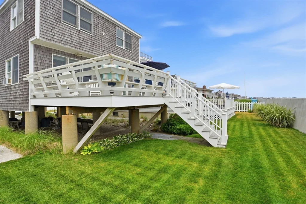 3 bed, 2 bath apartment for rent at 61 Ocean Road North, Duxbury — photo 30 of 31