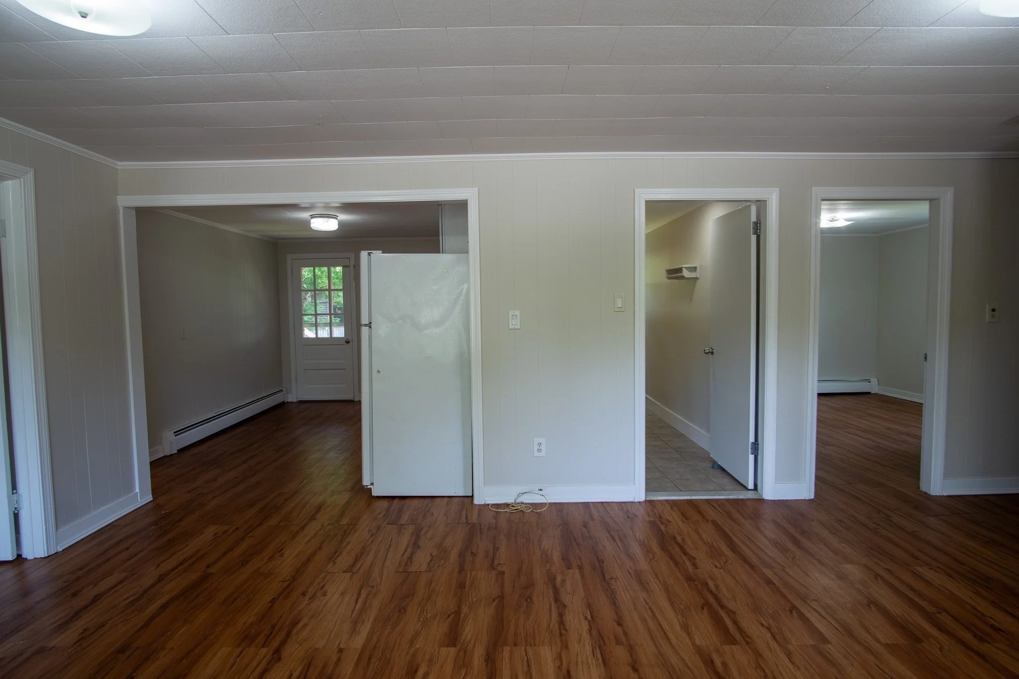 3 bed, 1 bath apartment for rent at 61 Orchard St Unit 1, Bellingham — photo 3 of 18