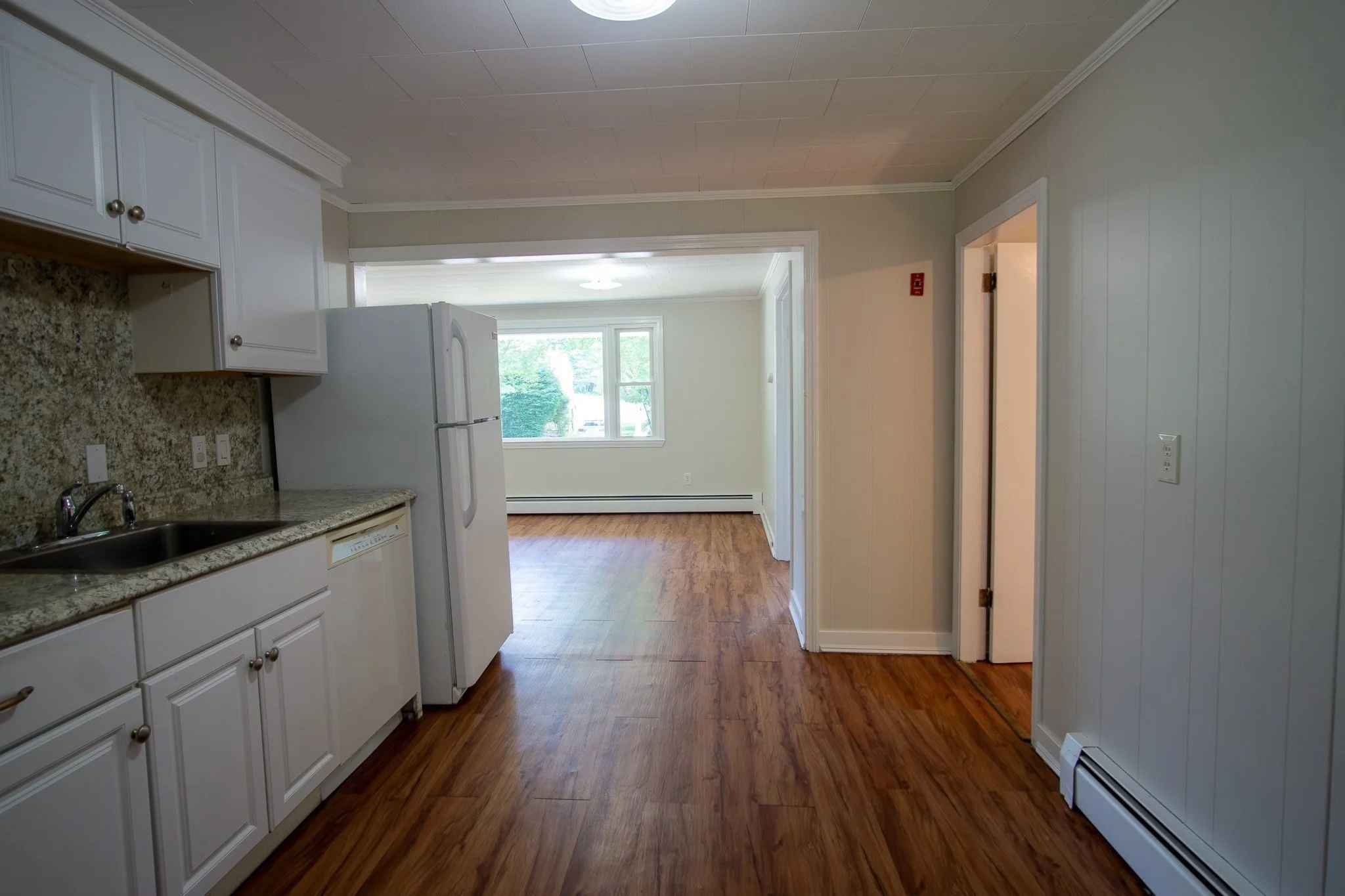3 bed, 1 bath apartment for rent at 61 Orchard St Unit 1, Bellingham — photo 6 of 18