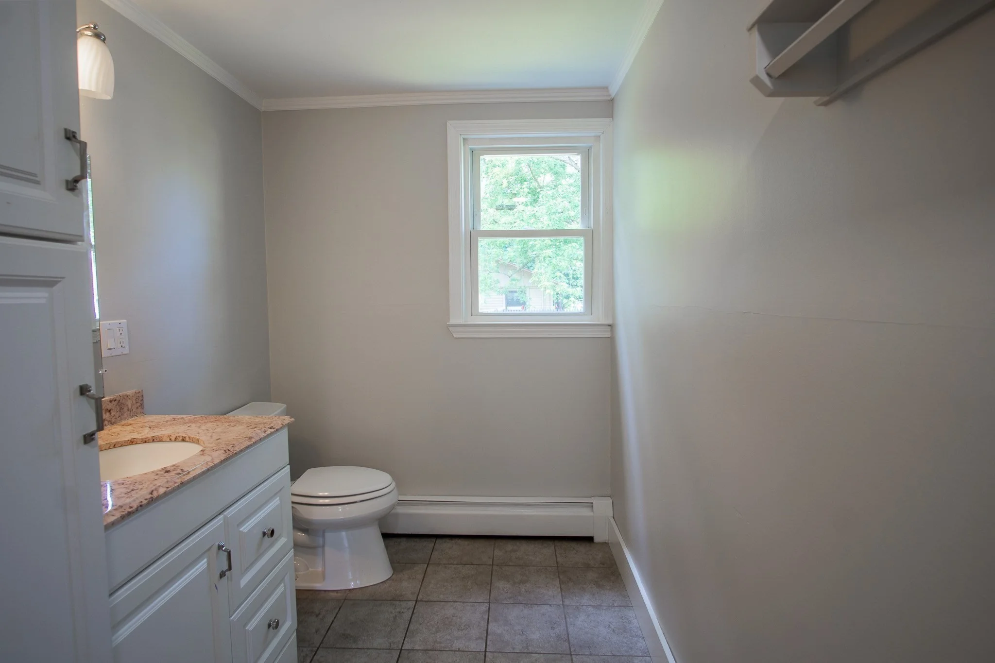 3 bed, 1 bath apartment for rent at 61 Orchard St Unit 1, Bellingham — photo 13 of 18