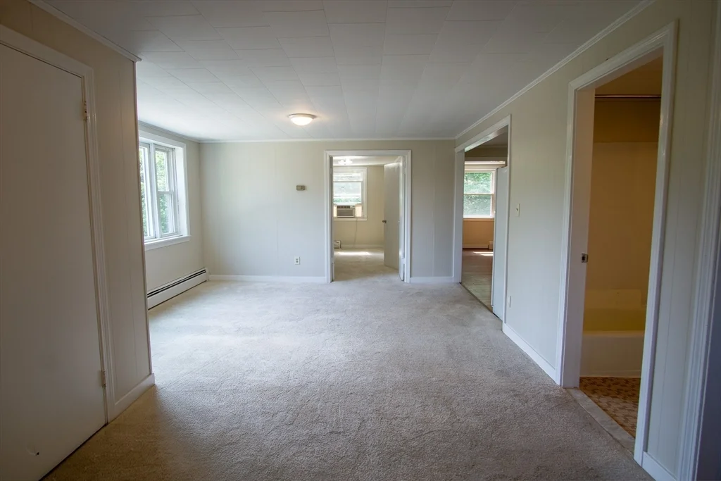 3 bed, 1 bath apartment for rent at 61 Orchard St Unit 2, Bellingham — photo 2 of 24