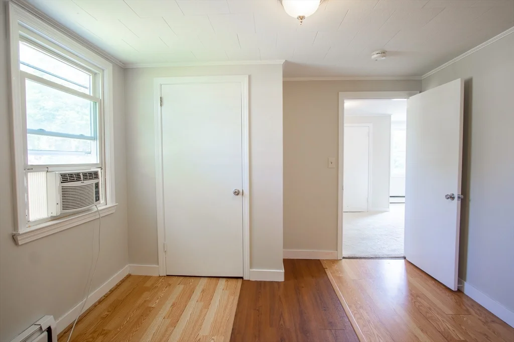 3 bed, 1 bath apartment for rent at 61 Orchard St Unit 2, Bellingham — photo 20 of 24