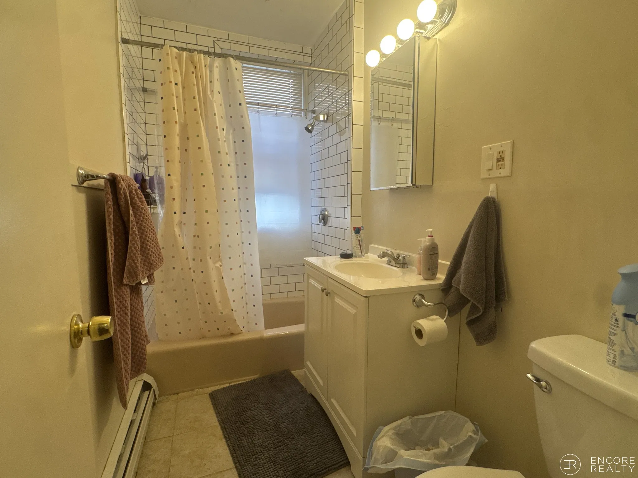 2 bed, 1 bath apartment for rent at 61 Park Dr Unit 11, Fenway — photo 8 of 12