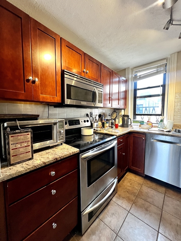 1 bed, 1 bath apartment for rent at 61 Park Dr Unit 19, Fenway — photo 12 of 18