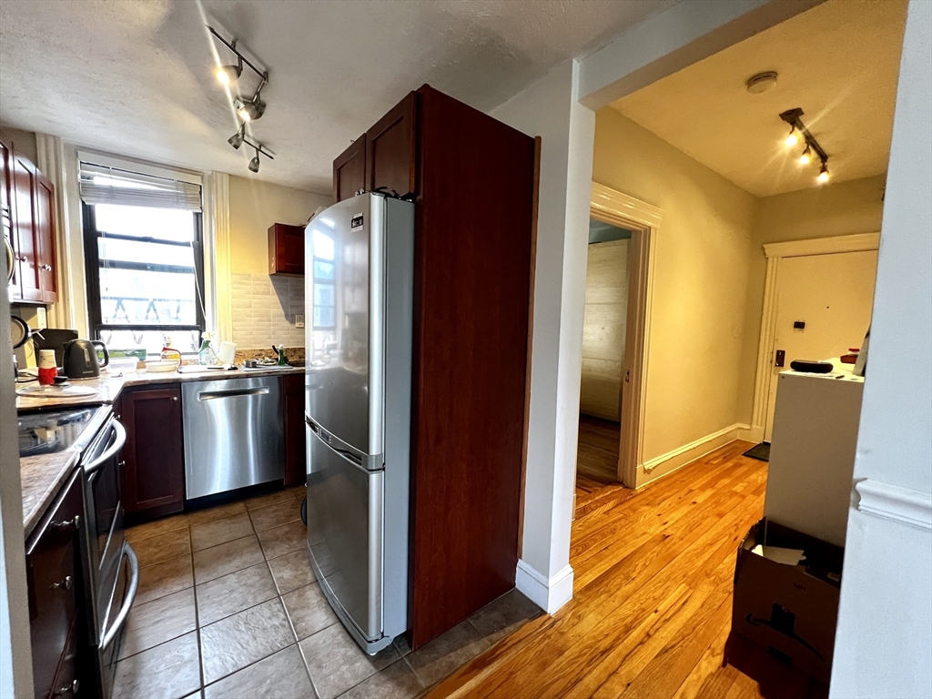 1 bed, 1 bath apartment for rent at 61 Park Dr Unit 19, Fenway — photo 11 of 18