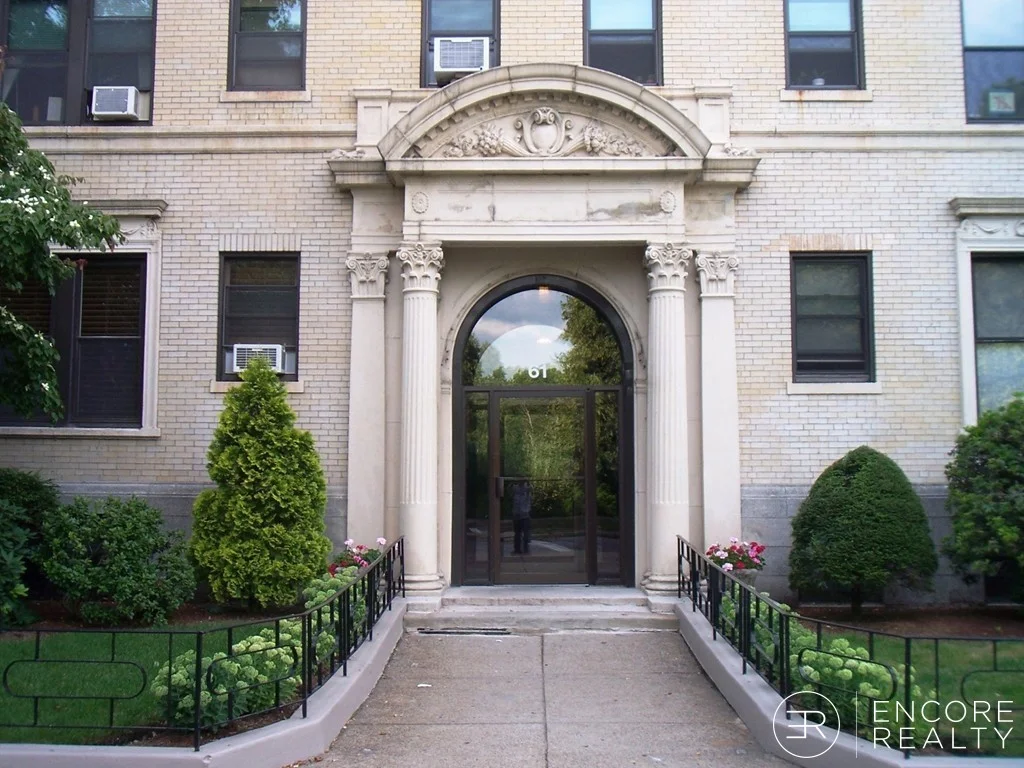 2 bed, 1 bath apartment for rent at 61 Park Dr Unit 5, Fenway — photo 20 of 21