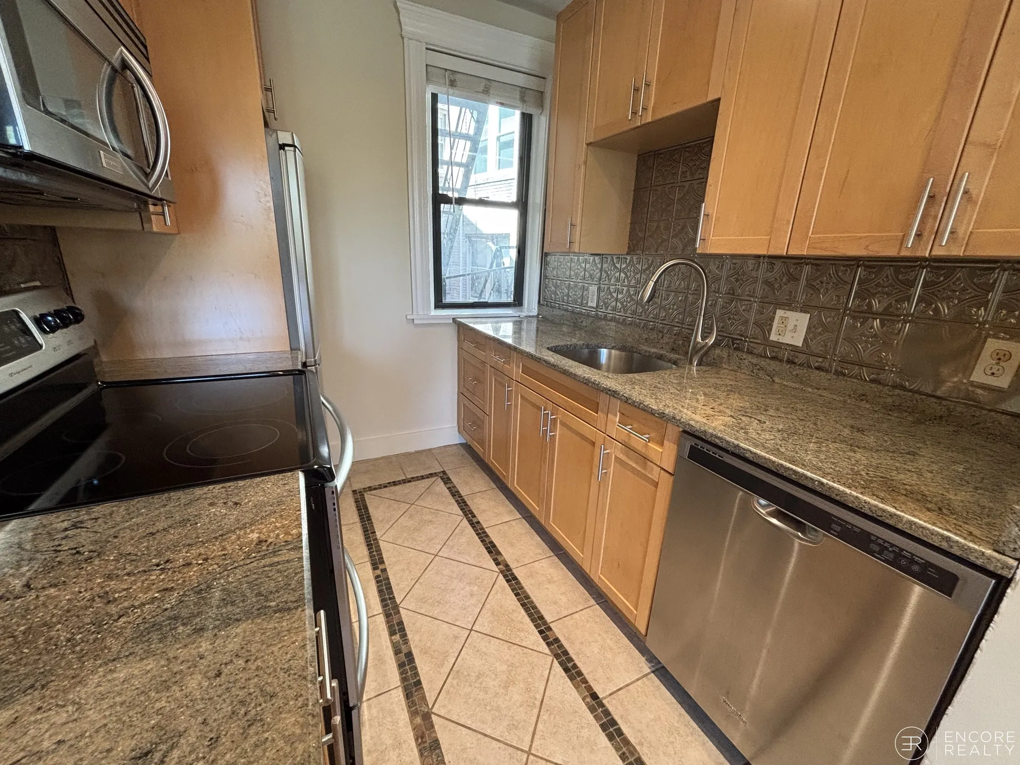 2 bed, 1 bath apartment for rent at 61 Park Dr Unit 5, Fenway — photo 6 of 21