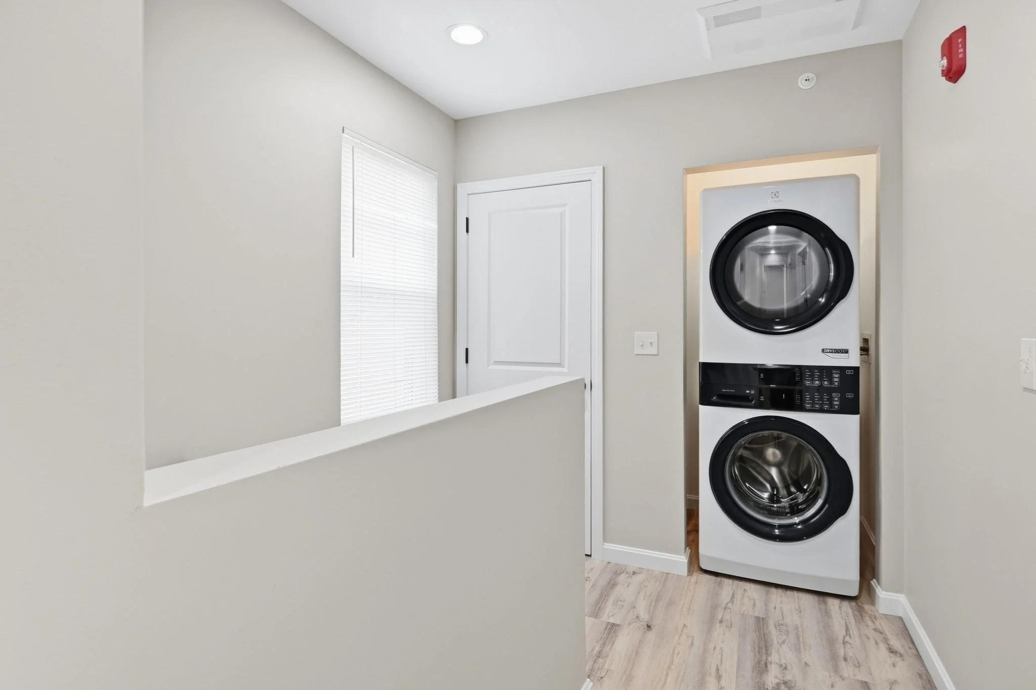2 bed, 1 bath apartment for rent at 61 Parker St Unit 1, Springfield — photo 5 of 14