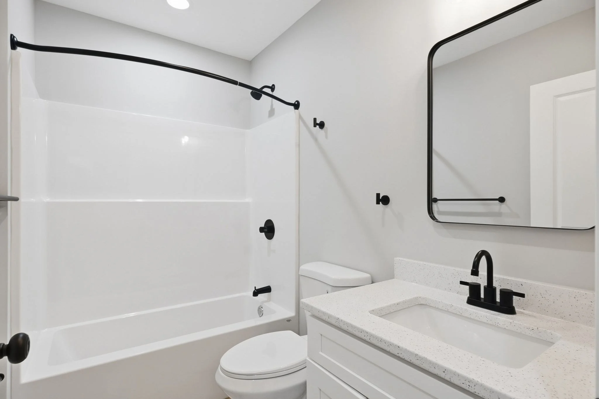 3 bed, 1 bath apartment for rent at 61 Parker St Unit 2, Springfield — photo 11 of 23