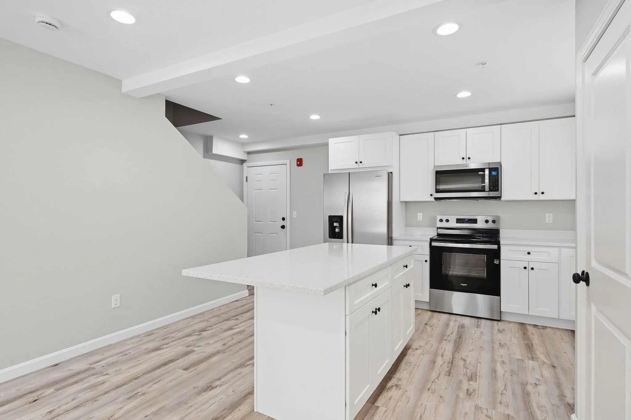 3 bed, 1 bath apartment for rent at 61 Parker St Unit 7, Springfield — photo 2 of 17
