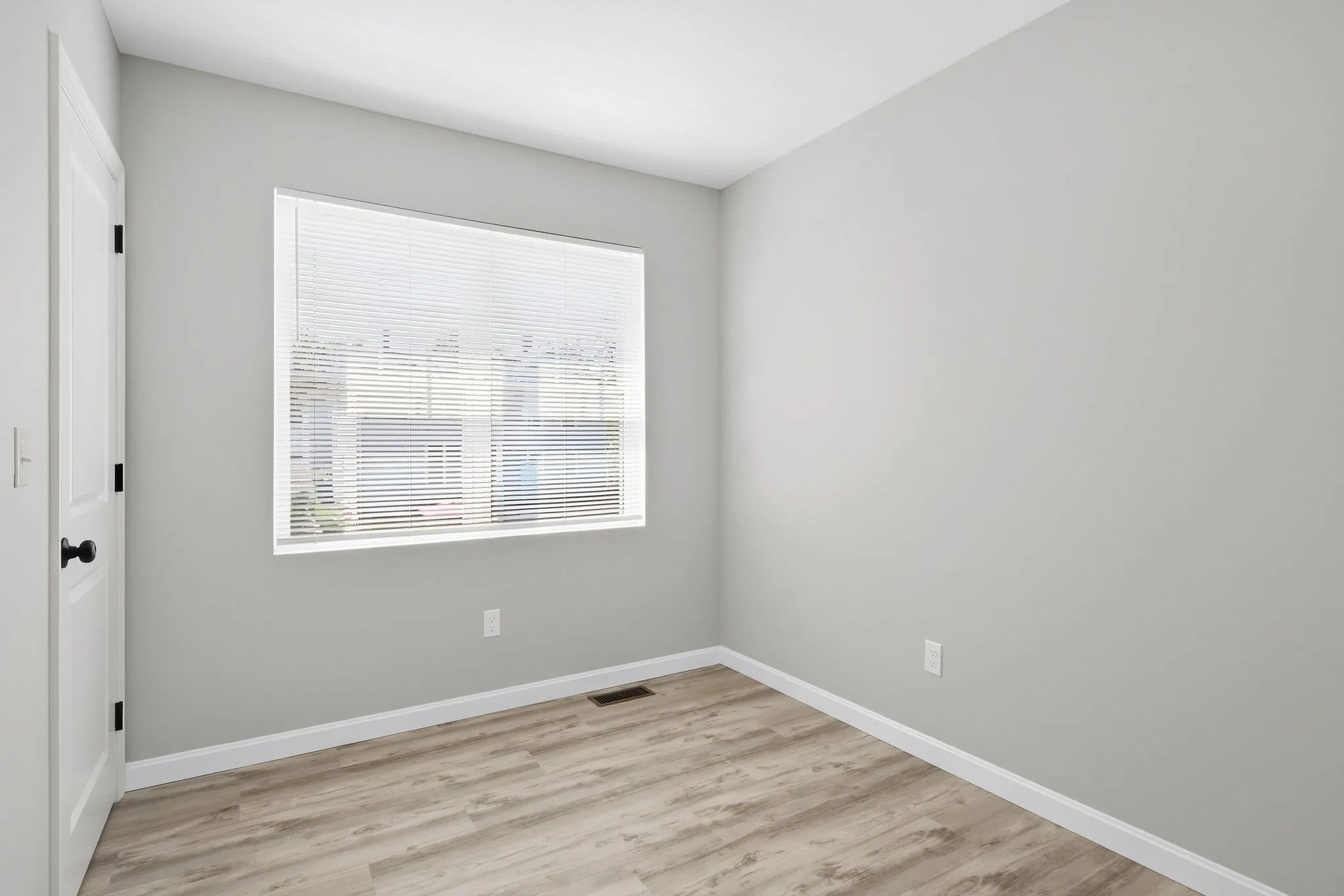 3 bed, 1 bath apartment for rent at 61 Parker St Unit 7, Springfield — photo 7 of 17