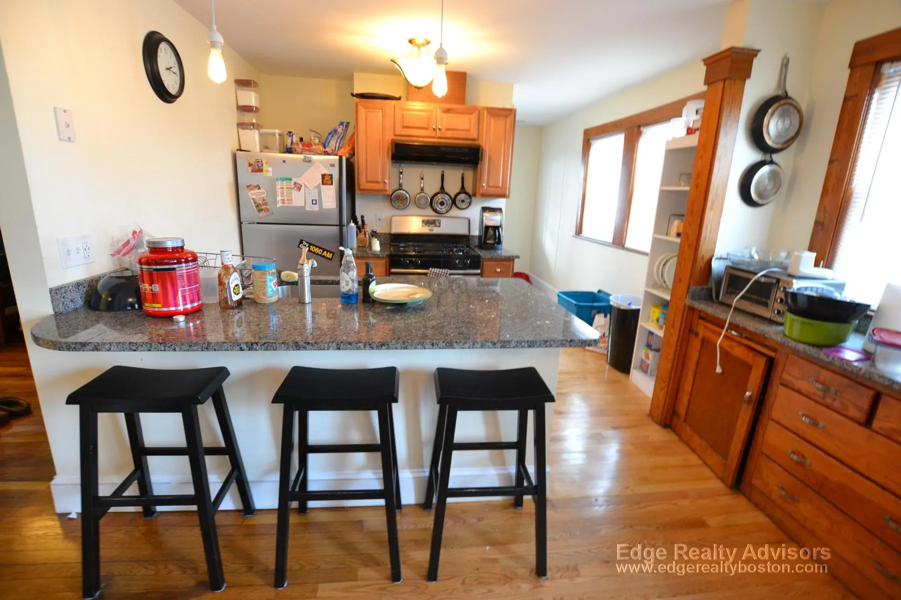 3 bed, 2 bath apartment for rent at 61 Poplar St Unit 1, Watertown — photo 1 of 8