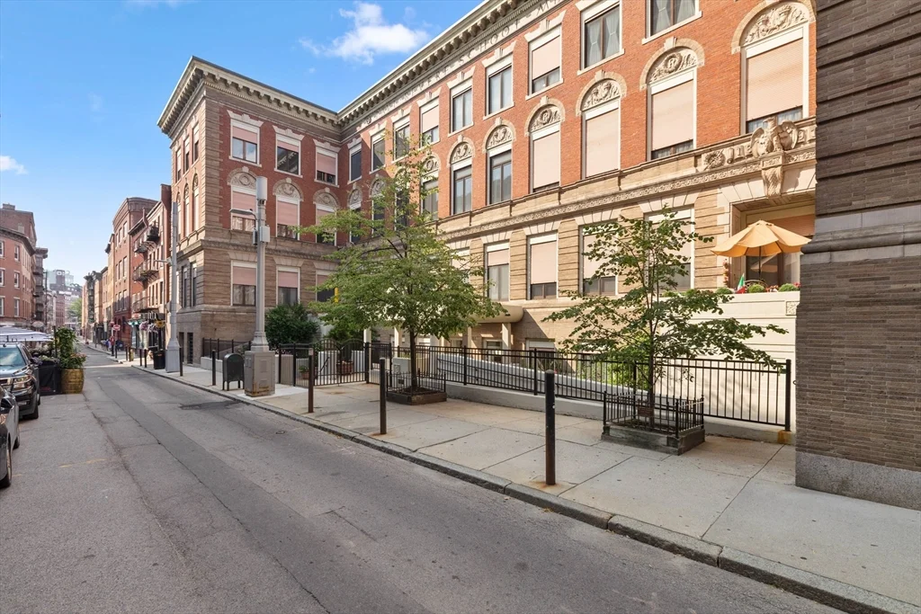 2 bed, 1 bath apartment for rent at 61 Prince St Unit 1B, North End — photo 22 of 22