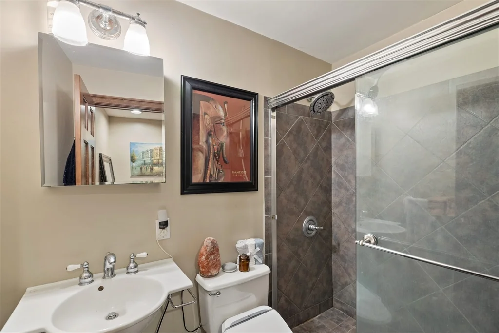 2 bed, 1 bath apartment for rent at 61 Prince St Unit 1B, North End — photo 15 of 22