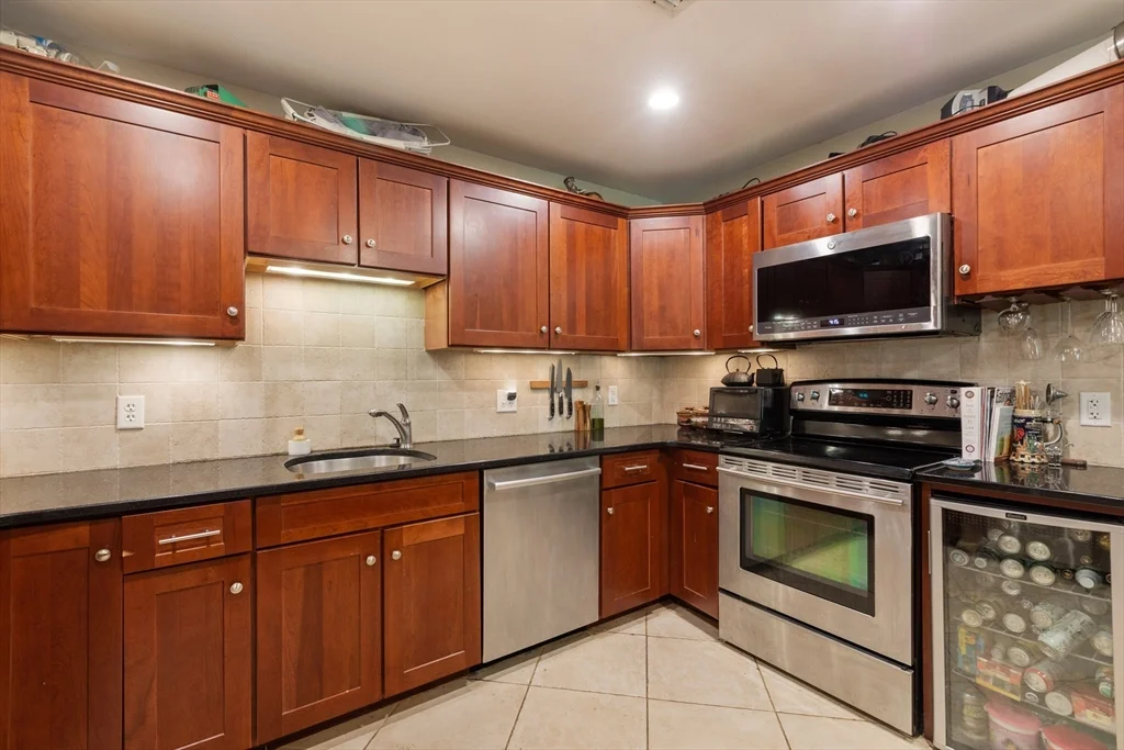 2 bed, 1 bath apartment for rent at 61 Prince St Unit 1B, North End — photo 6 of 22