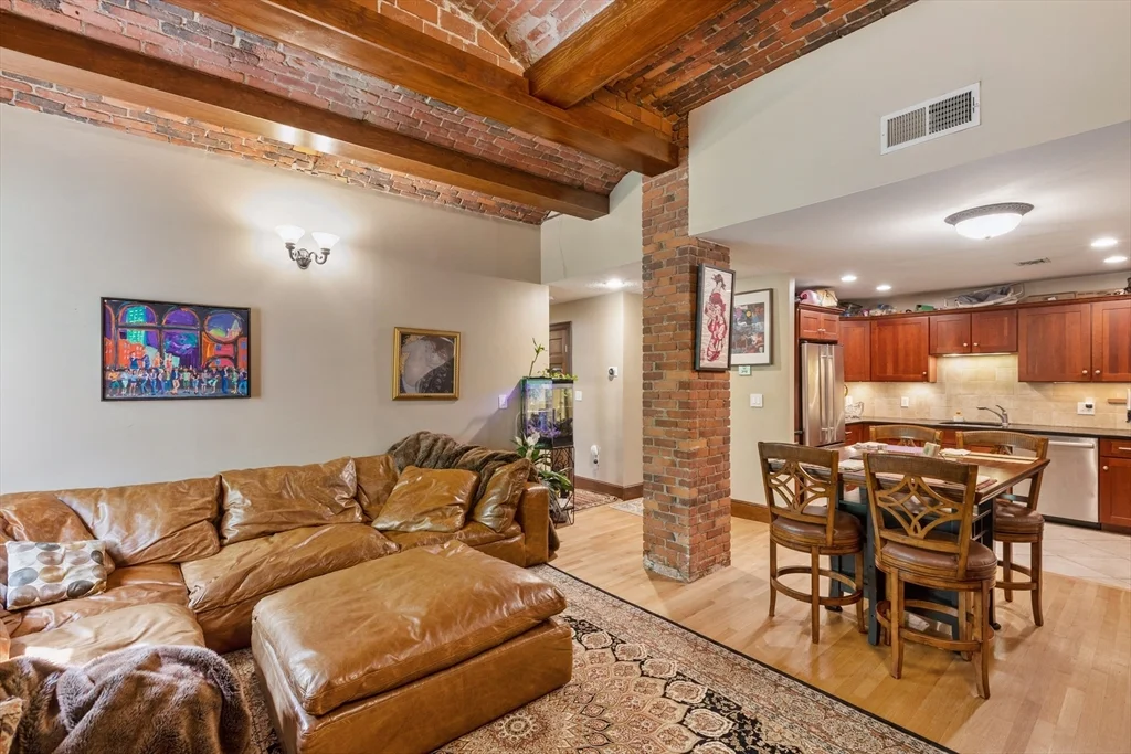 2 bed, 1 bath apartment for rent at 61 Prince St Unit 1B, North End — photo 2 of 22