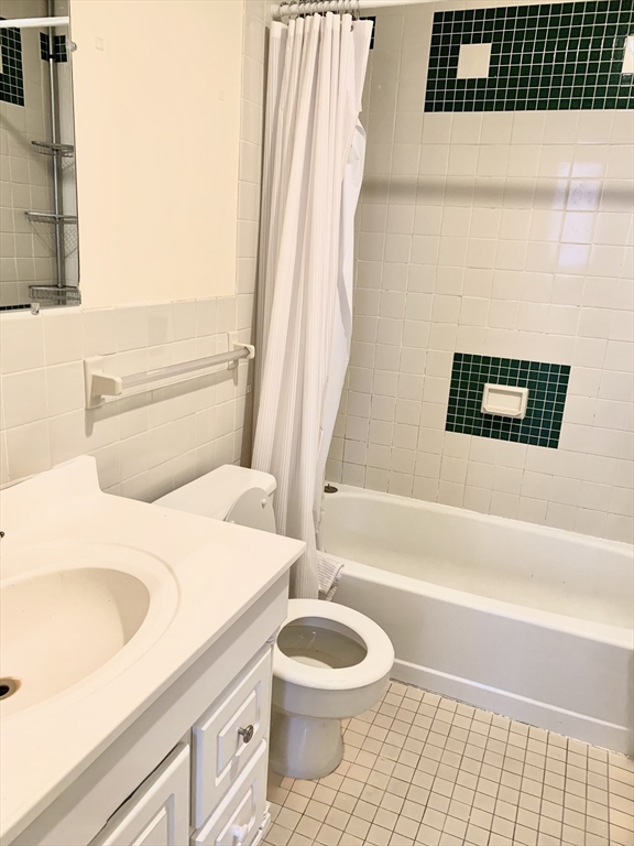 3 bed, 2 bath apartment for rent at 61 Prince St Unit 3B, North End — photo 15 of 23