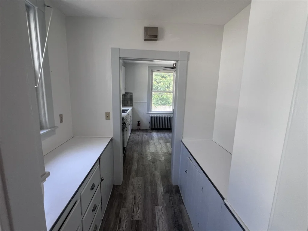 2 bed, 1 bath apartment for rent at 61 Prospect St Unit 1, Taunton — photo 3 of 10