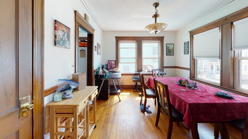 4 bed, 1 bath apartment for rent at 61 Putnam Rd Unit 2, Somerville — photo 2 of 10