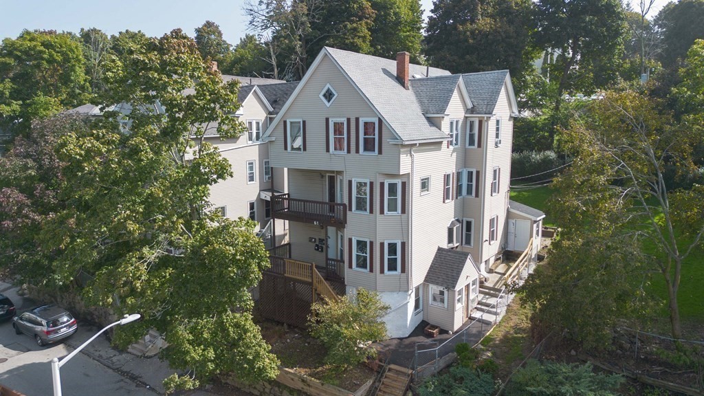4 bed, 1 bath apartment for rent at 61 Rodney St Unit 1, Worcester — photo 1 of 13